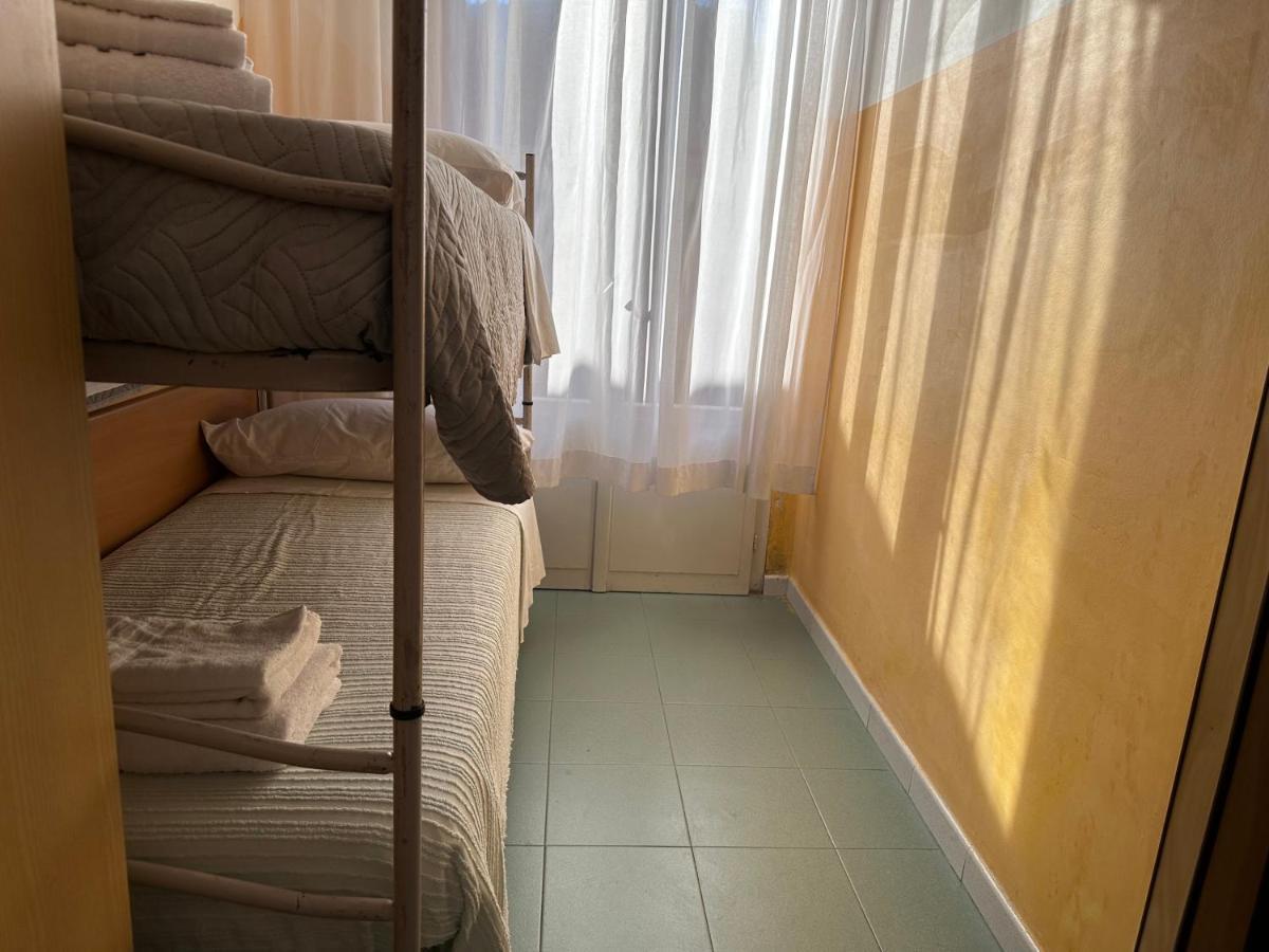 Hotel Montebello Riccione Kültér fotó