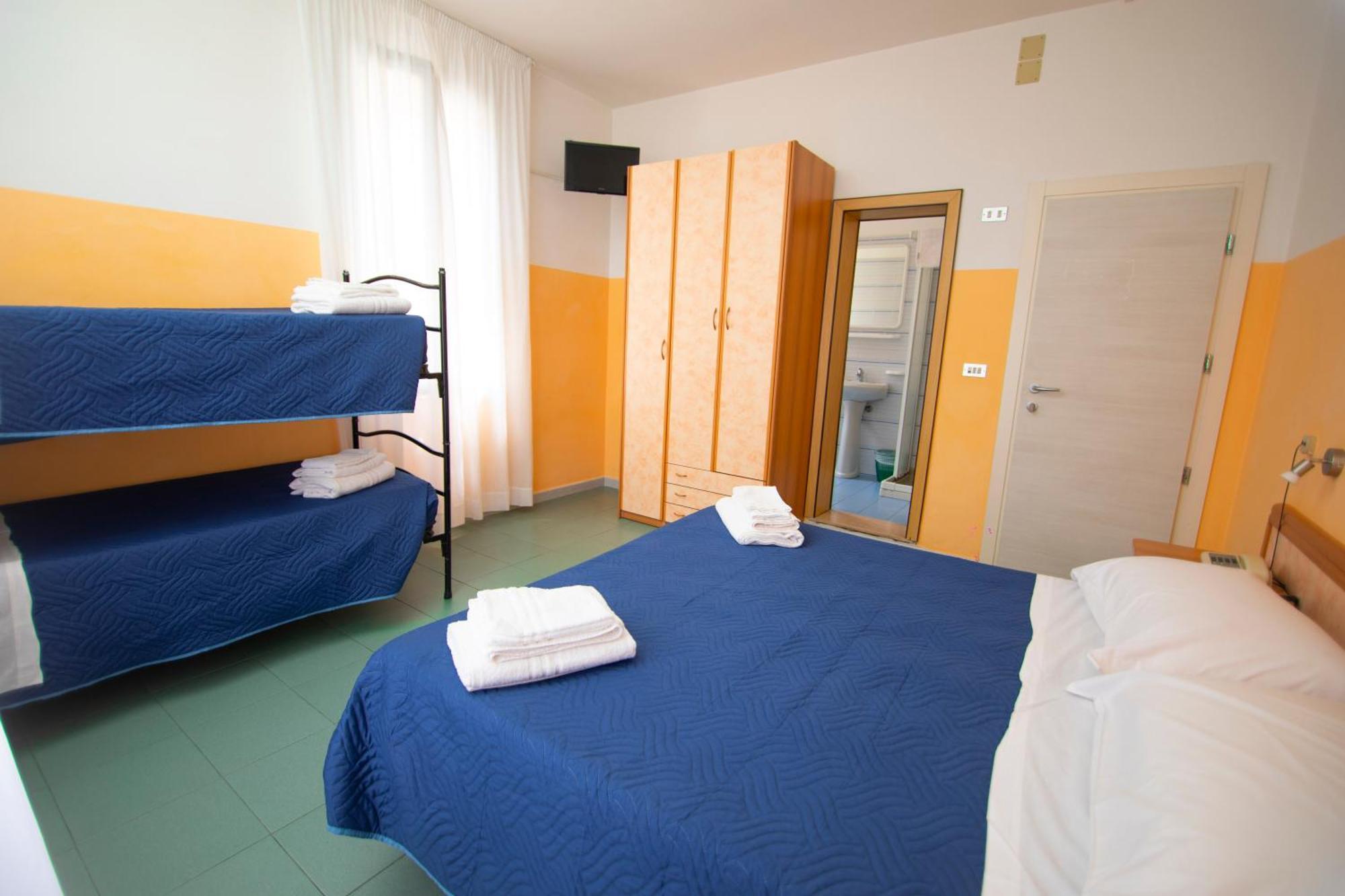 Hotel Montebello Riccione Kültér fotó