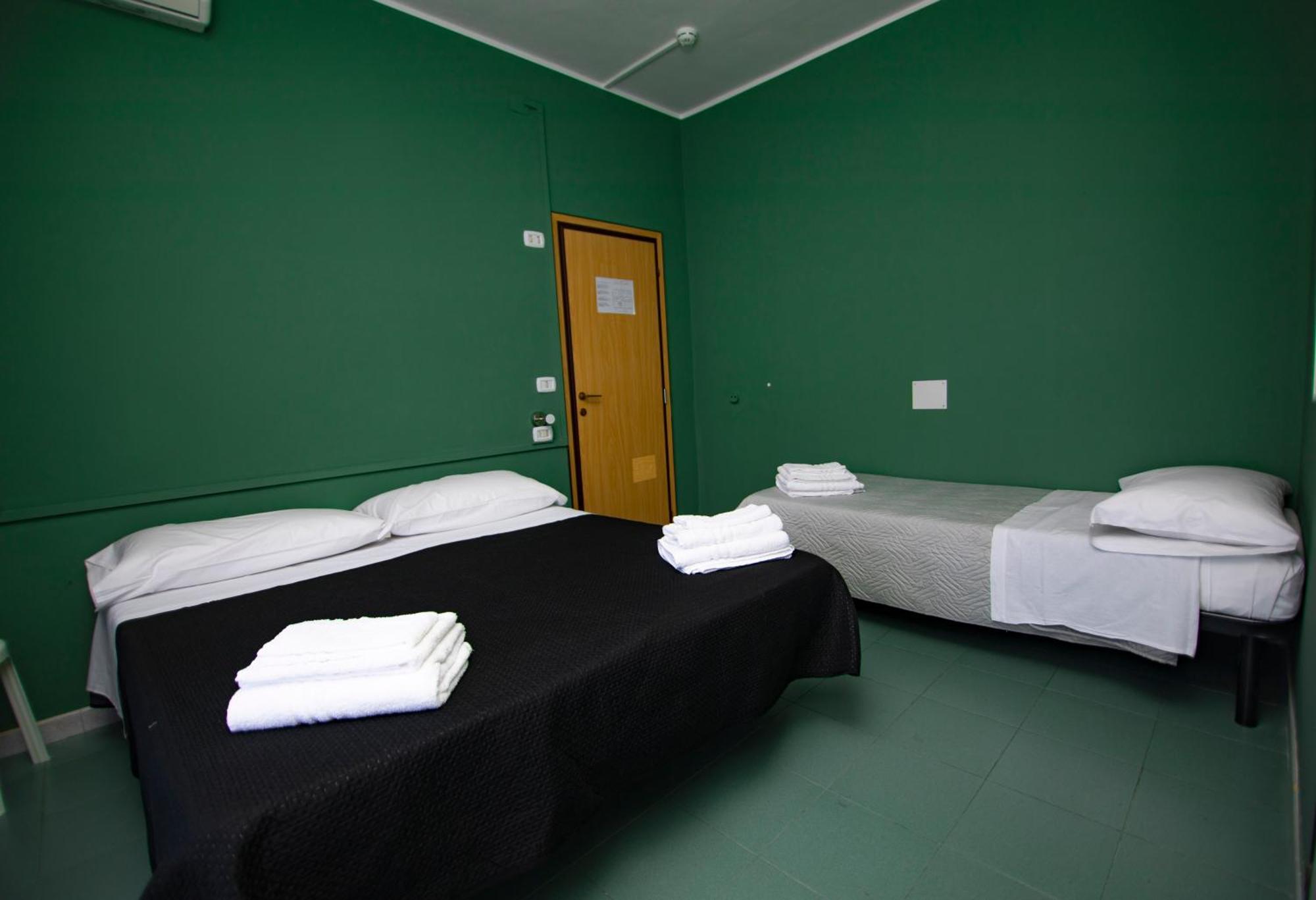 Hotel Montebello Riccione Kültér fotó